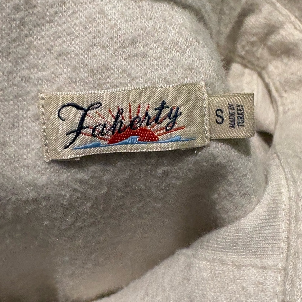 Faherty Cream Button-Down Shirt for Women - Picture 2 of 3